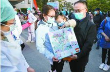 “这是在武汉七十多天盼望的一刻”！人民医院援鄂医疗队结束隔离休整