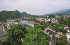 酒鬼酒携手中国国家地理重走大师路，引领湘西文化出海