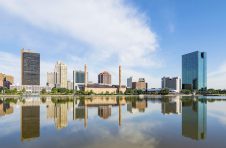 环京通勤人员迎来第二轮核酸检测后首个早高峰